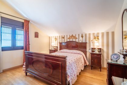 bc2377820ab4c6bd65d069b0f1113110 - 16