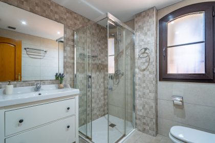 bc2377820ab4c6bd65d069b0f1113110 - 24
