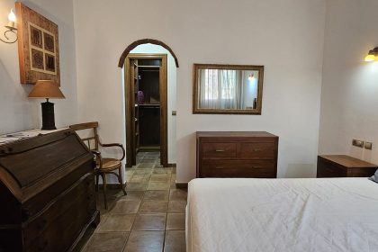 caa550058663413205df9f2a33090572 - 19