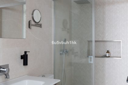 dcb278b2b4ff1b5cc0fa6017f5276220 - 20