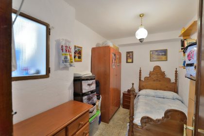 ec461bba37826631e9568de1a19da5da - 15