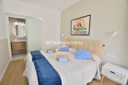 35561787880cbbb71aa70b6cdf484209 - 52