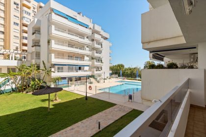 38da72dd6f6d94e25d412372d296efc3 - 3
