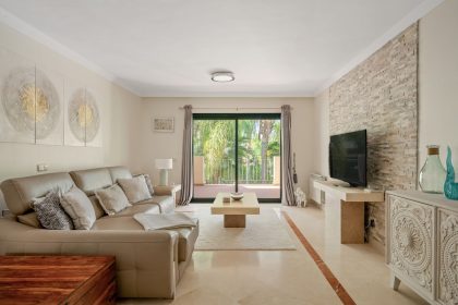 4403d8a2ac5dacbbbeda8c0ede725349 - 3
