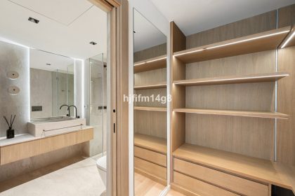 521dff0729bd3da3714bab52184cda58 - 25