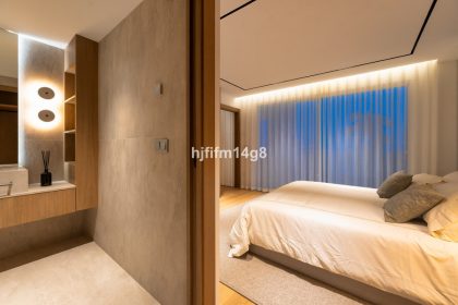 521dff0729bd3da3714bab52184cda58 - 39