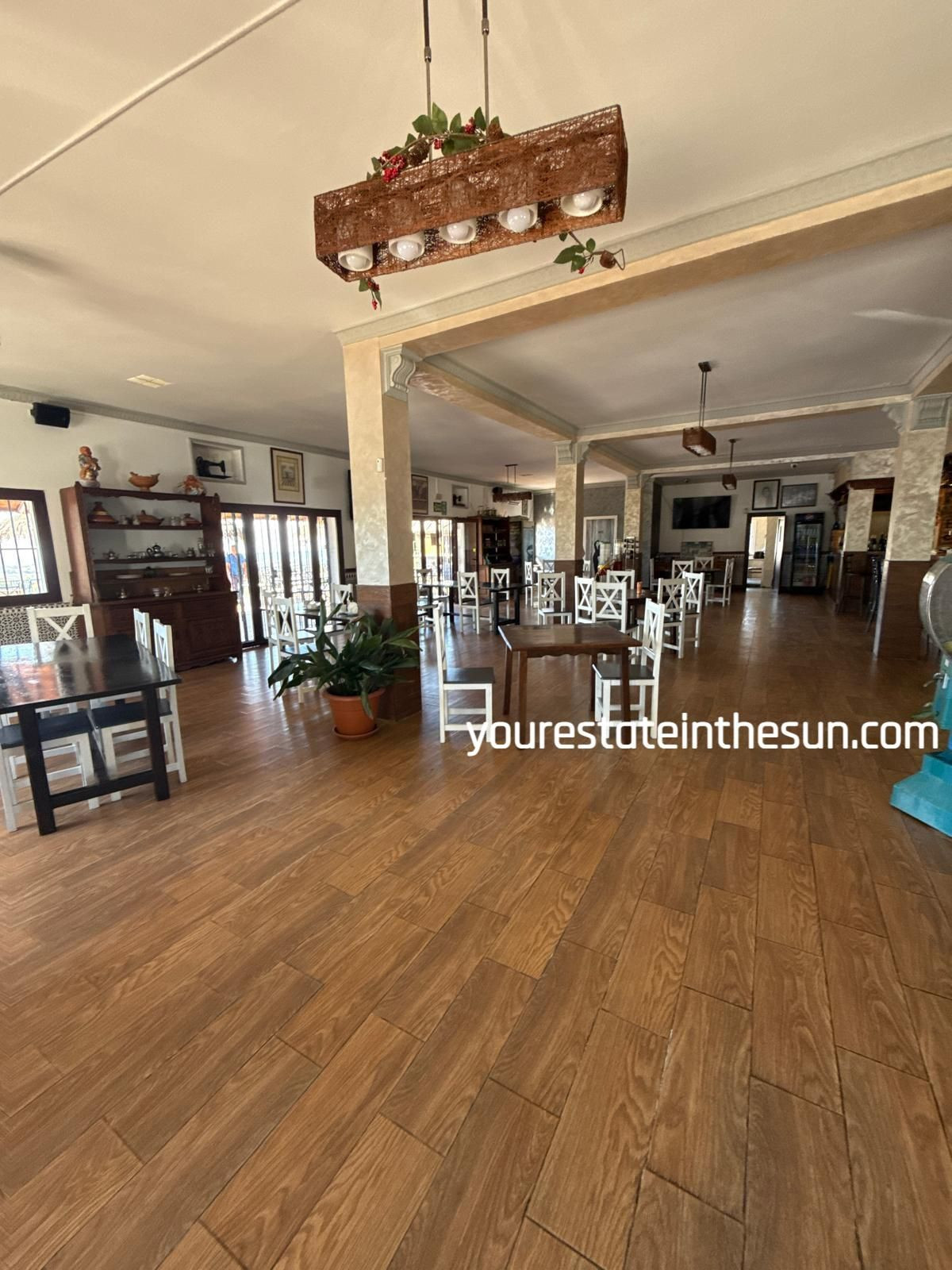78847172541762586f19a72b93e7bf6c - 39