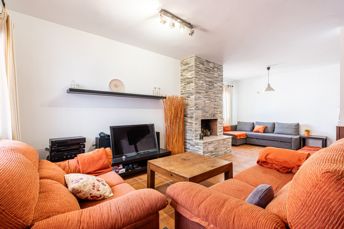 93b7954f59e93b2c9c9aa6a806ac2280 - 19