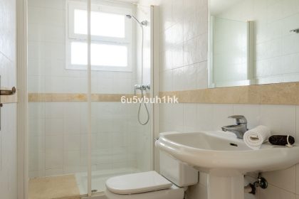 95b199ea83643859fae29515935d9780 - 29