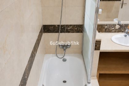95b199ea83643859fae29515935d9780 - 31