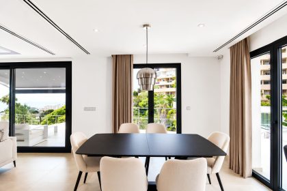 cd2ba072bdc1c45345617c071ea0356e - 11