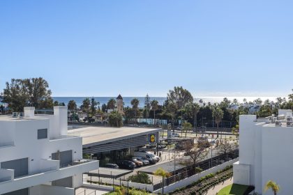 e5e355915b69a7e6843fee2a103ed01c - 22