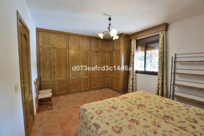 fe863f2063b63f8fb0ff00106a924067 - 28