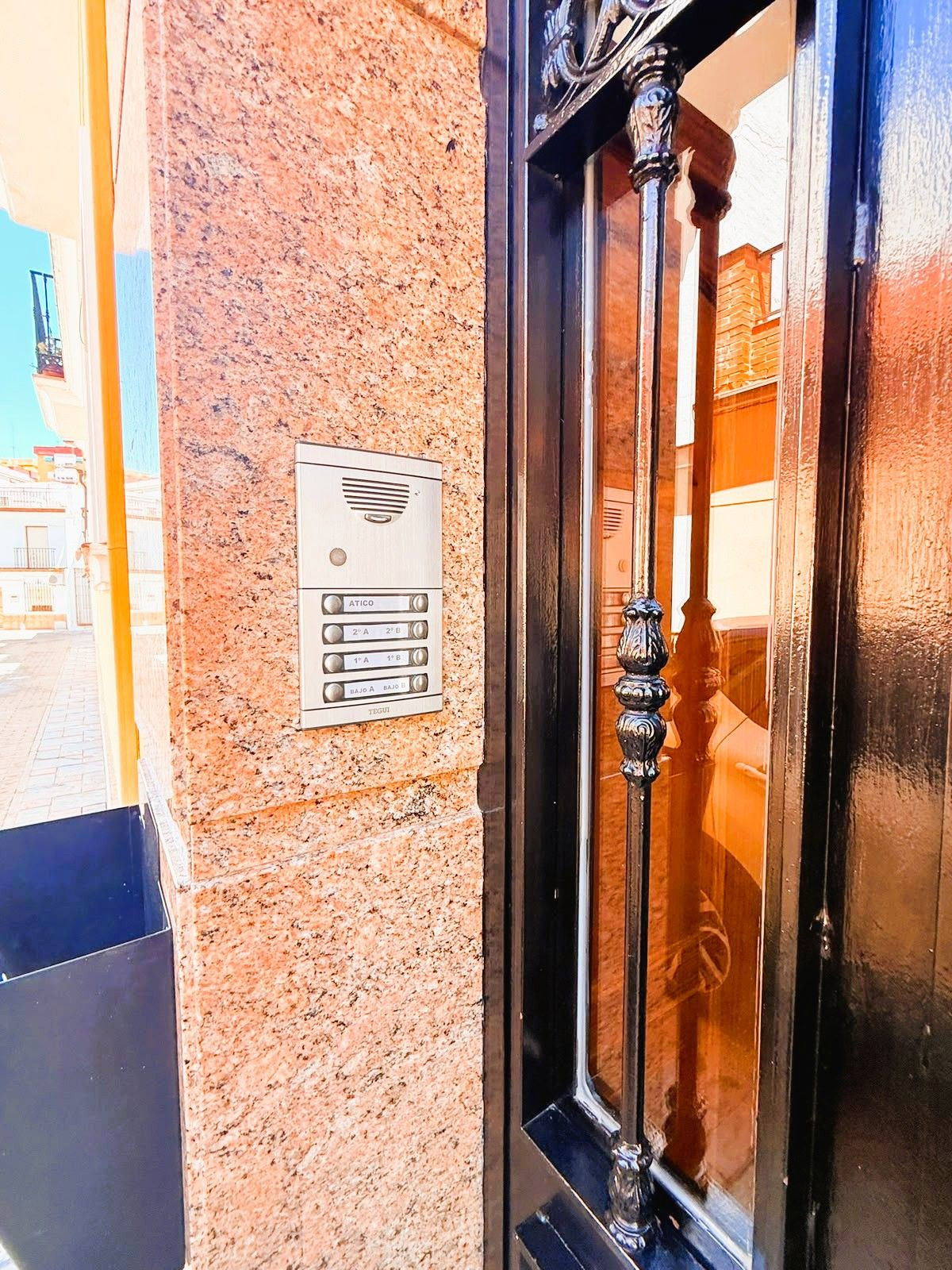 1d17087e642012759a0f59ef1691922d - 20