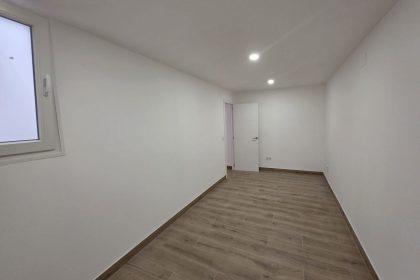 9d51235a3861f49e43d726492410a8de - 9