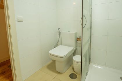 a18065f47e67a7ac08fc0690d6160c21 - 24