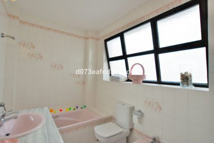 a4ce6d30d53e5a24c381a79d4d503328 - 47