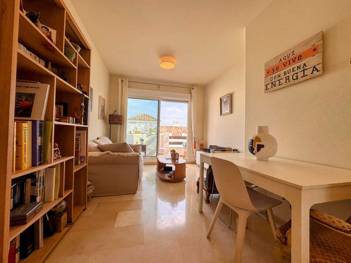 afed87ad3a2c94d94194c399bc3060eb - 3
