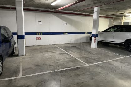 d869099316377bef641c3ab1cf521040 - 27