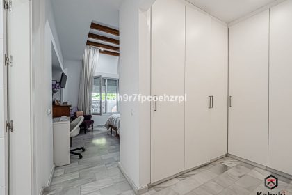 e190fd205aed16907d38fa8ad8bbfb2c - 30