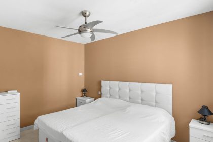 ec8859bed3aa38ae6b857a838afe1aee - 16