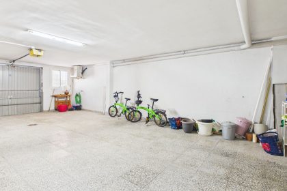 2fbc99a0742aa4815bca1ddc2458db2f - 32