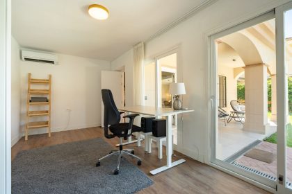 9646c08936a84fea6dcf6f575778ae42 - 52