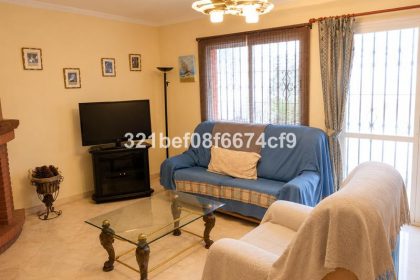 cec27e2d6c1ef3ea4d9033a473db0200 - 1